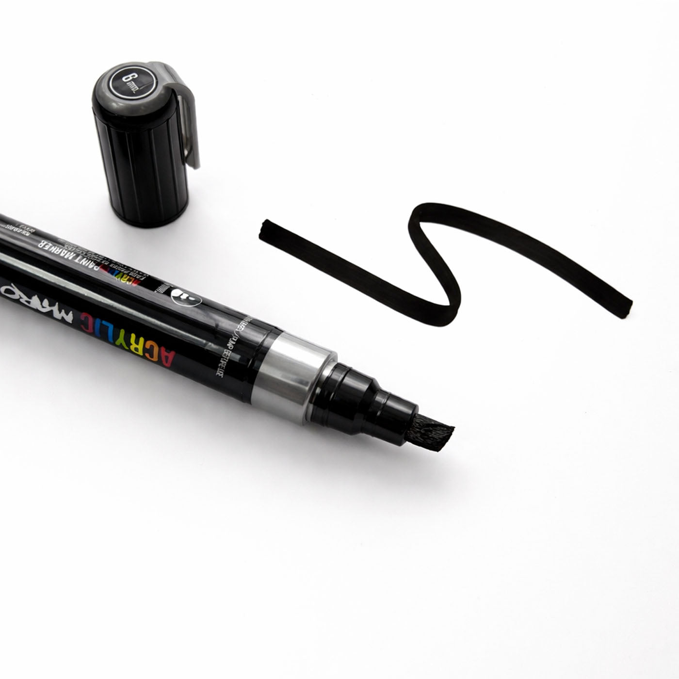 Rotulador corrector de pintura acrílica. Negro 9005