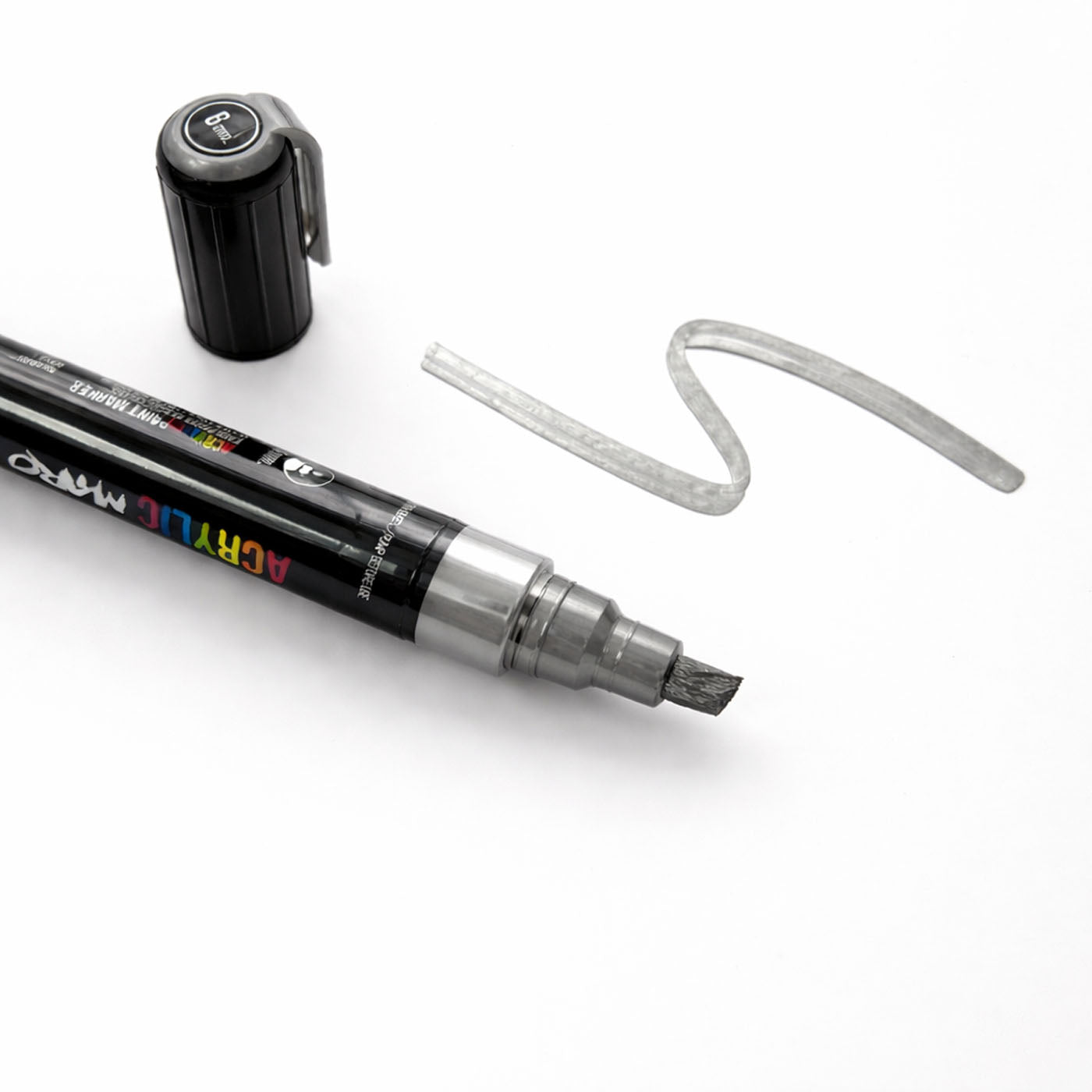 Rotulador corrector de pintura acrílica. Gris metalizado 9006