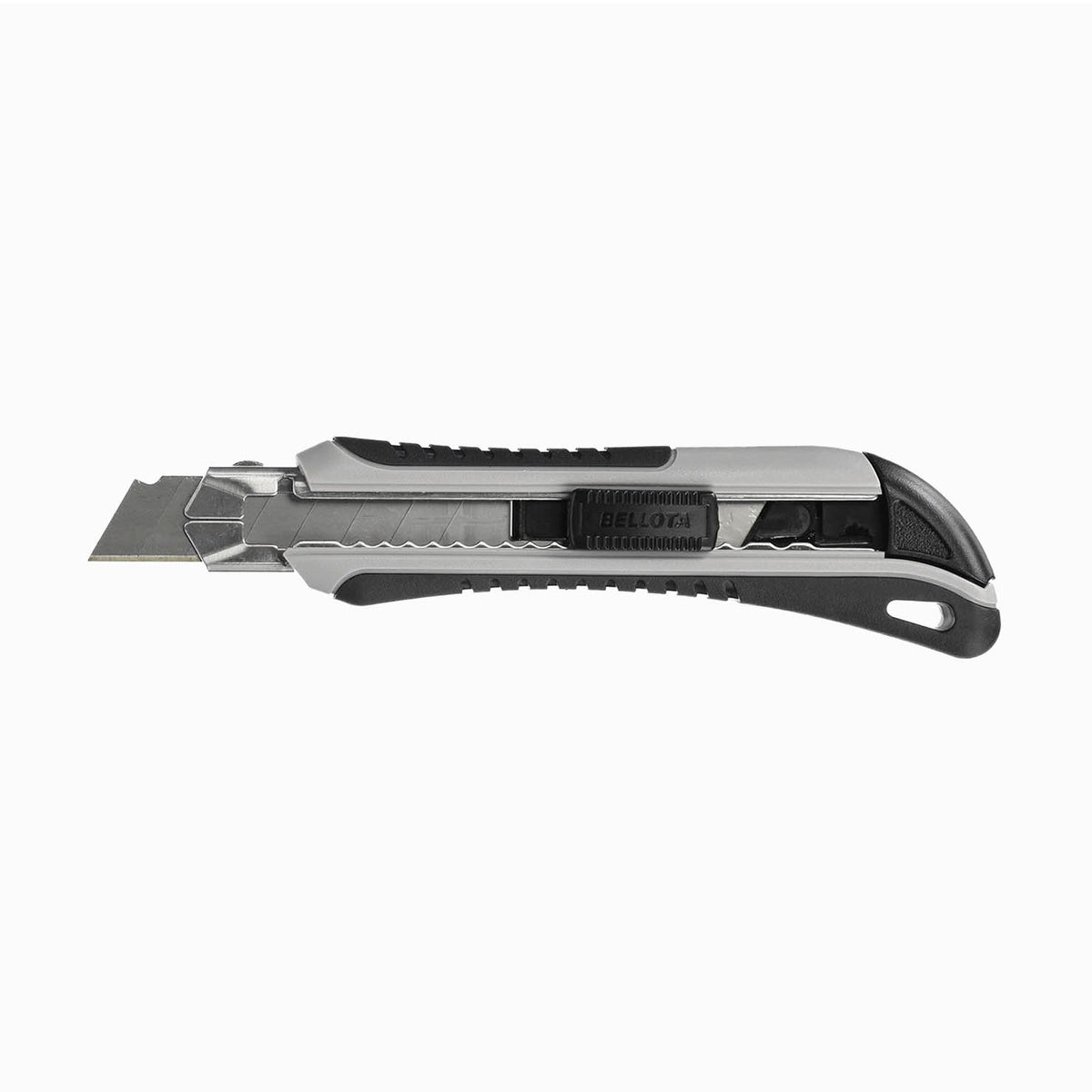 Cutter profesional Bellota con capacidad para 6 cuchillas de 18 mm. Vista Frontal